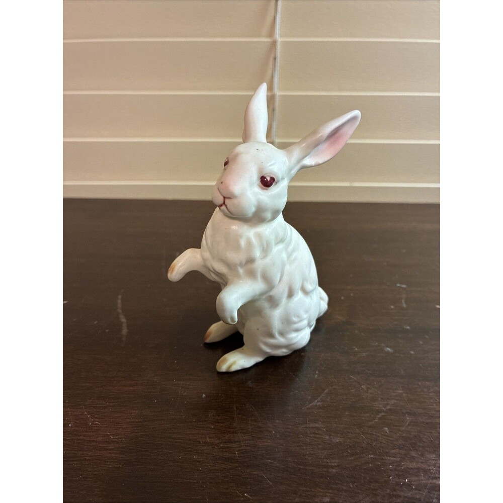 Vintage Lefton White Rabbit Bunny Figurine Sitting Porcelain H880 Japan Sticker